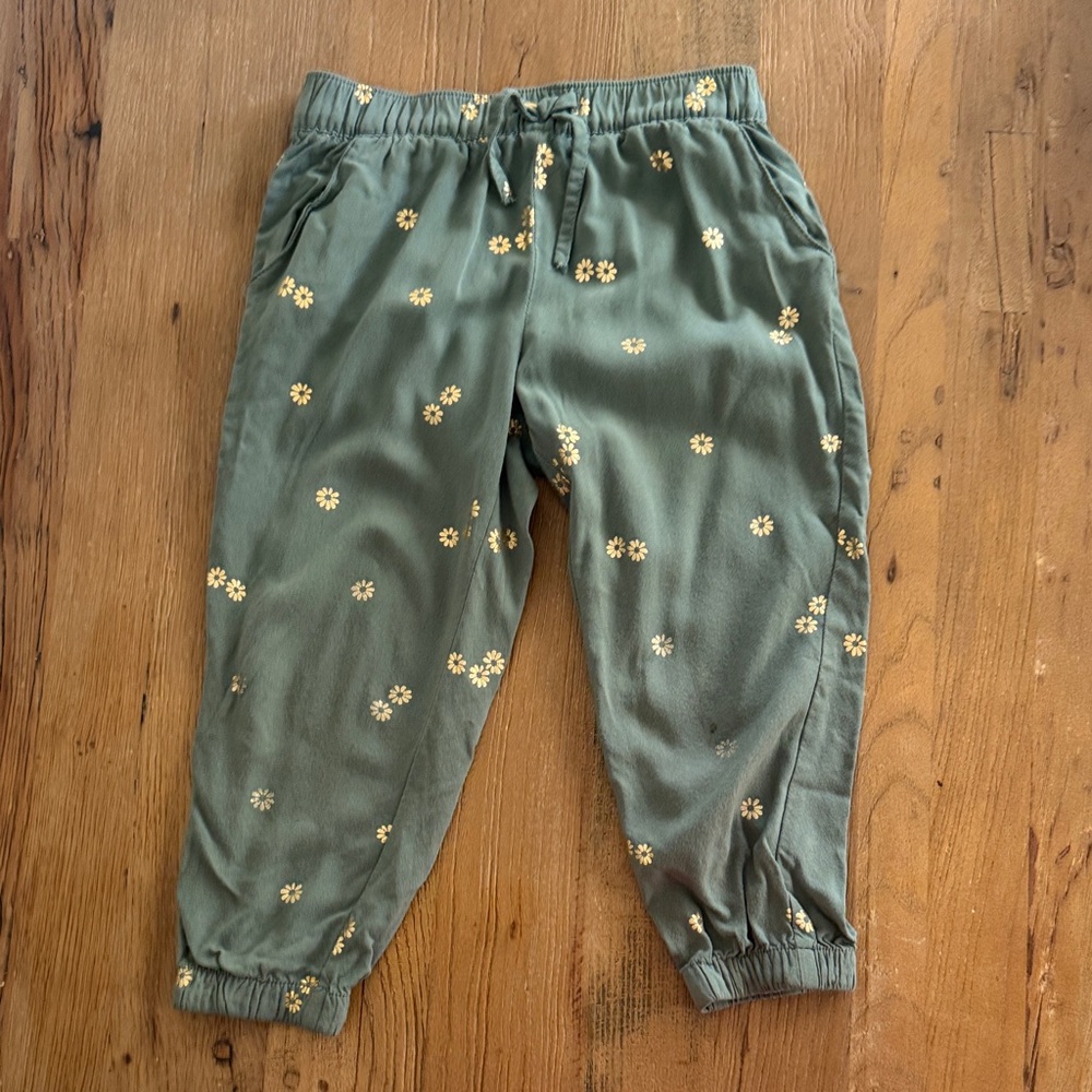 H&M Green Daisy Print Joggers